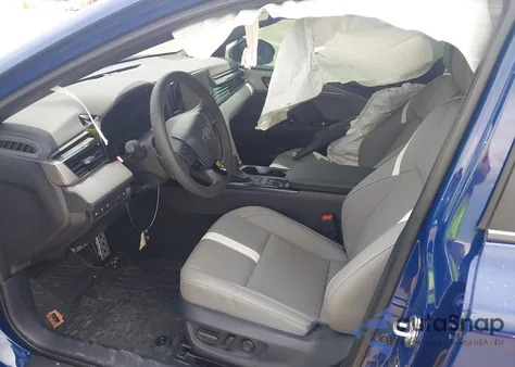 2025 Toyota Camry Se z USA, uszkodzony, nr VIN 4T1DAACK3SU162973